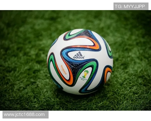 足球场上的二代星光：现役球员背后的传奇传承与荣耀